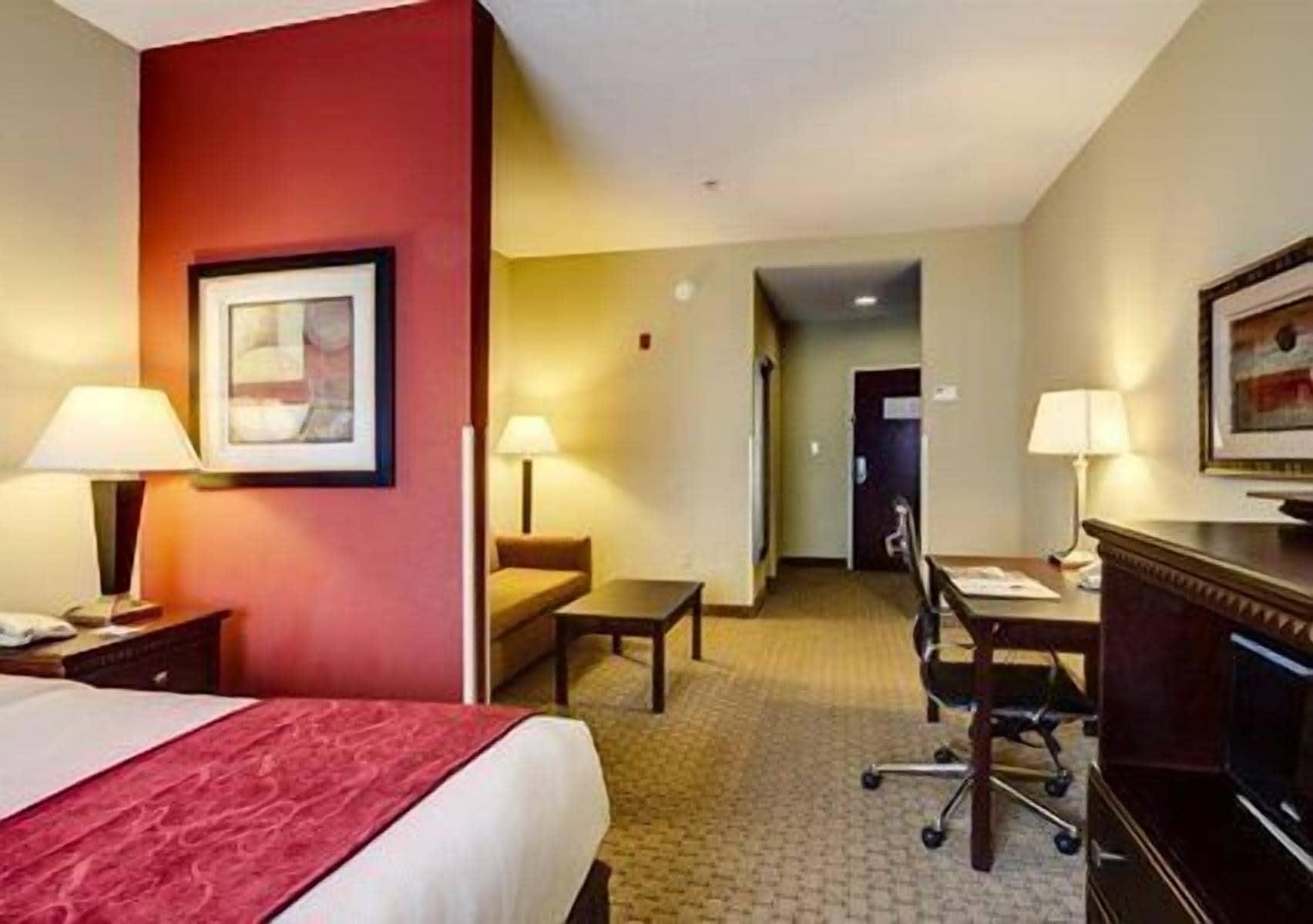 Comfort Suites Biloxi/Ocean Springs Exterior photo