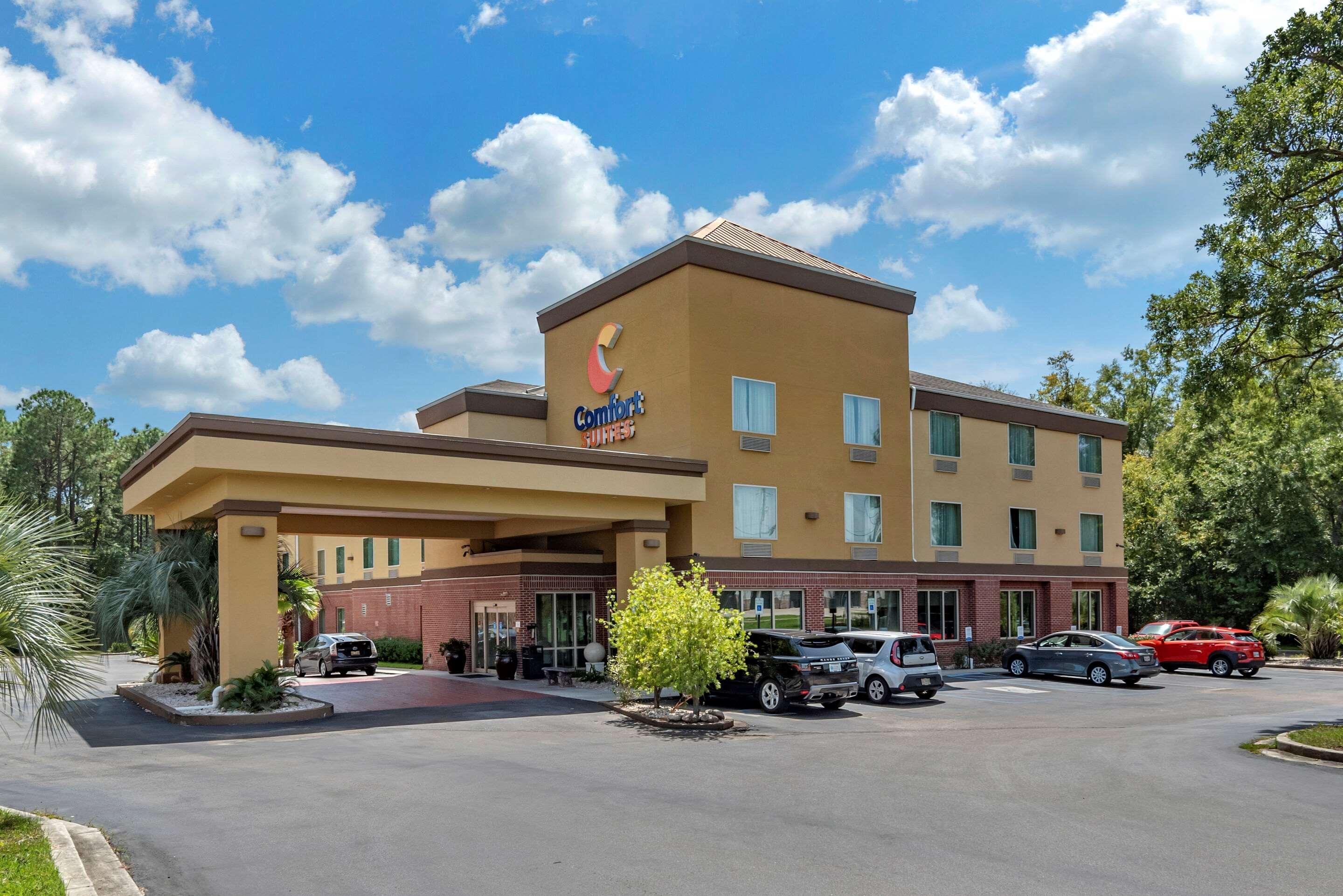Comfort Suites Biloxi/Ocean Springs Exterior photo