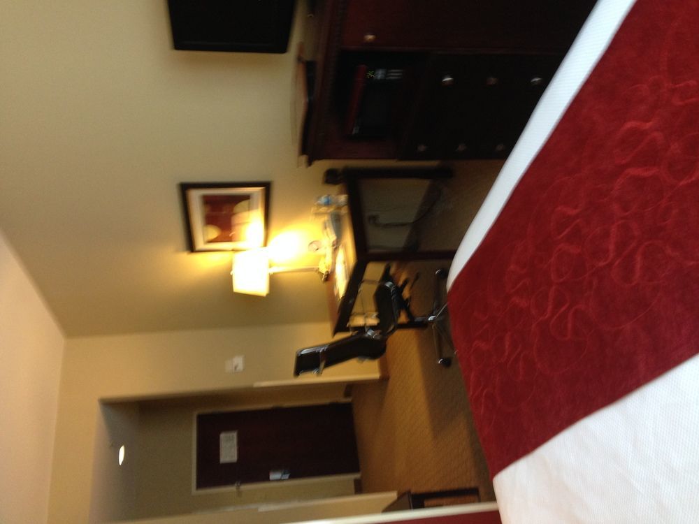 Comfort Suites Biloxi/Ocean Springs Exterior photo